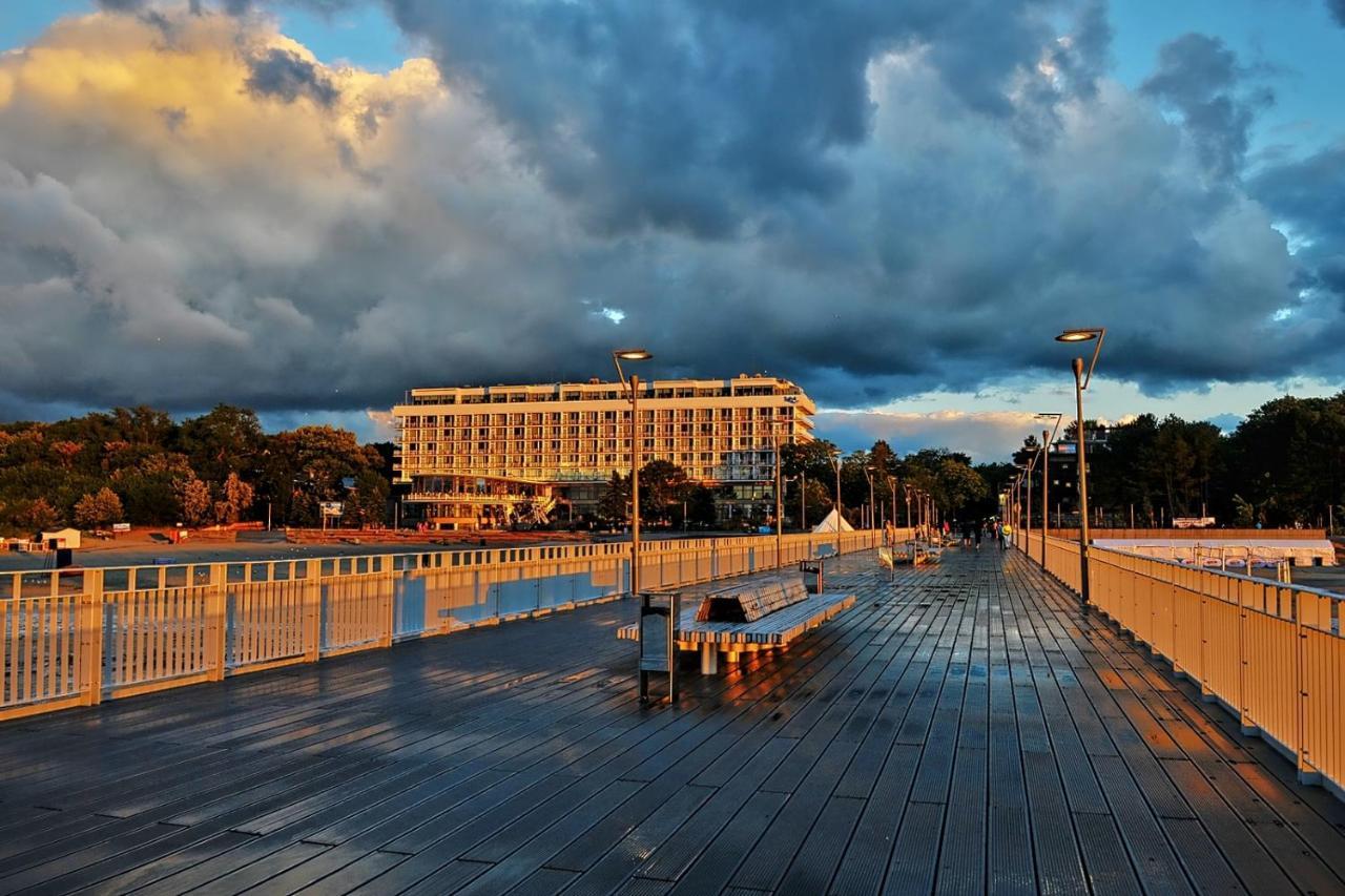 Apartament Andar Z Miejscem Parkingowym Колобжег Екстериор снимка