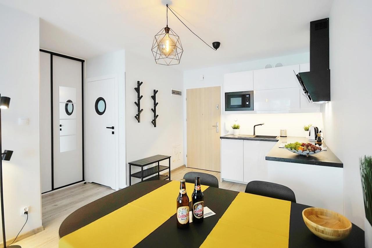 Apartament Andar Z Miejscem Parkingowym Колобжег Екстериор снимка